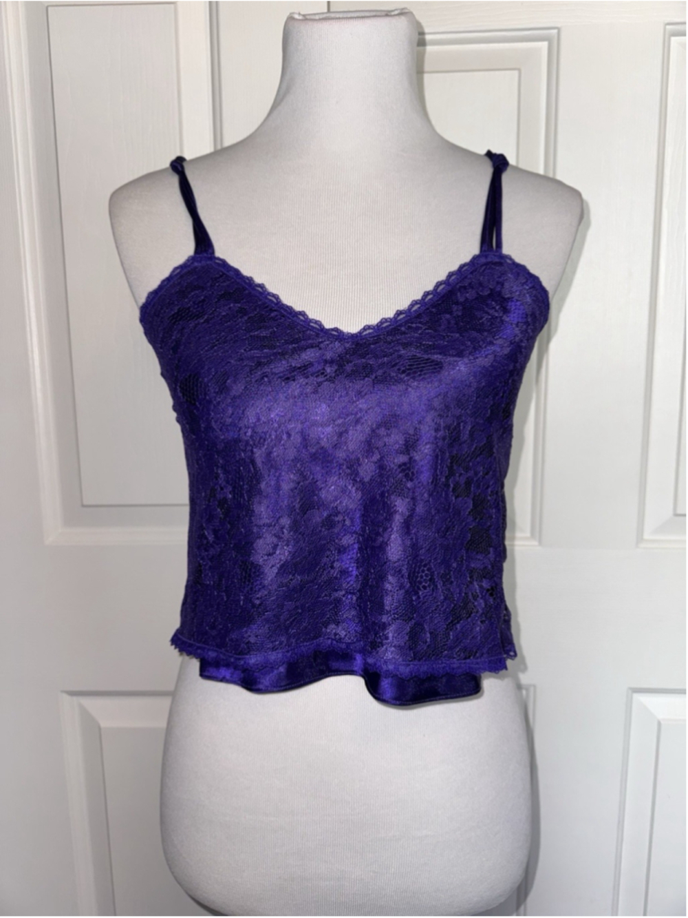 Vintage Victoria’s Secret Gold Label Purple Lace Satin Cami Crop Top Y2K Small